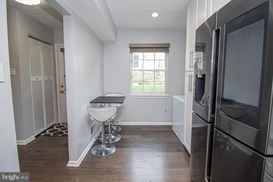 4147 Pleasant Meadow Ct unit 94C, Chantilly, VA 20151 - photo 4