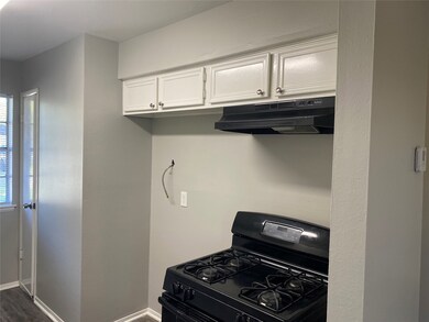 405 Debbie Ln, Alvin, TX 77511 - photo 5