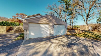 Attached 2 car garage