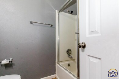 4012 SW 33rd Terrace, Topeka, KS 66614 - photo 6