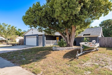 8120 Buttonball Ln, Port Richey, FL 34668 - photo 2