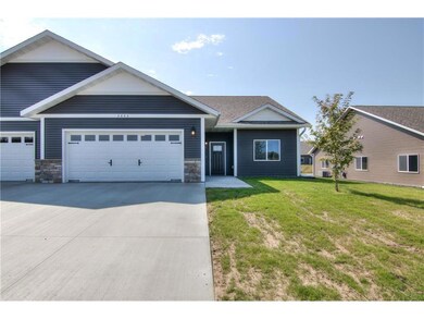 3443 Iris Dr, Eau Claire, WI 54703 - photo 2