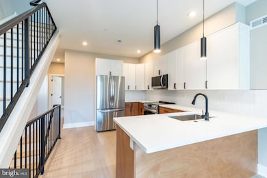 2048 N 3rd St, Philadelphia, PA 19122 - photo 4