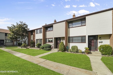 942 Jamestown Rd, East Windsor, NJ 08520 - photo 3