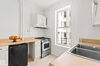 570 44th St unit 6, Brooklyn, NY 11220 - photo 4