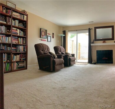 Newer Sliders access rear yard/ shed