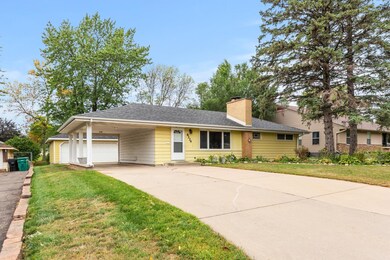 8224 Colfax Ave S, Bloomington, MN 55420 - photo 2