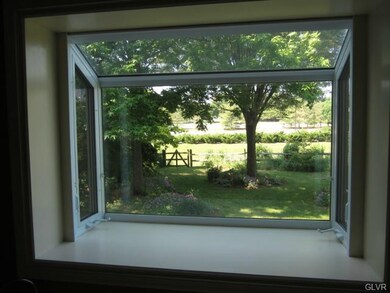 1684 Lamplighter Dr, Macungie, PA 18062 - photo 6