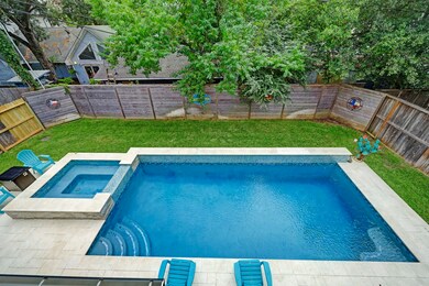 1029 Fisher St, Houston, TX 77018 - photo 2