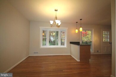 7423 Venice St, Falls Church, VA 22043 - photo 4