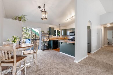 Dining/Kitchen