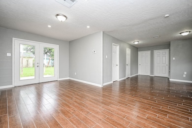 1702 Winter Bay Ln, Houston, TX 77088 - photo 7