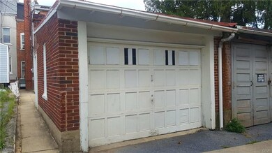 1438 W Linden St, Allentown, PA 18102 - photo 4