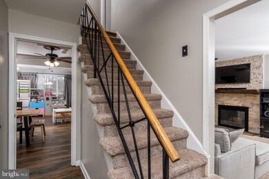 12305 Rustic Hill Dr, Bowie, MD 20715 - photo 6