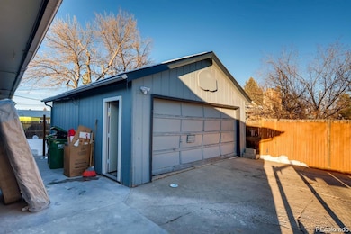 812 Lansing St, Aurora, CO 80010 - photo 3