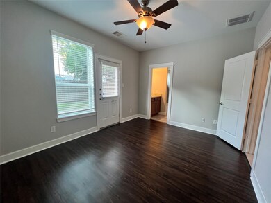711 E 28th St unit C, Houston, TX 77009 - photo 2