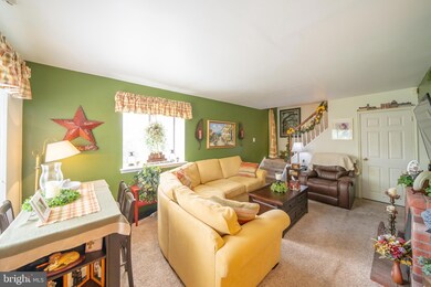 6814 Hilltop Dr unit 194, Brookhaven, PA 19015 - photo 7