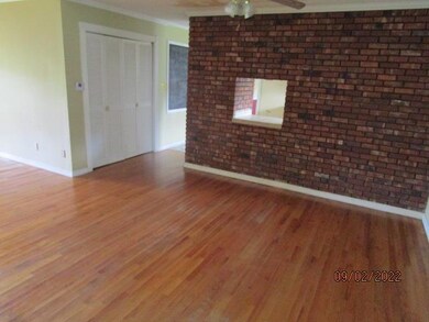 105 Dunbar Cir, Sylvester, GA 31791 - photo 5