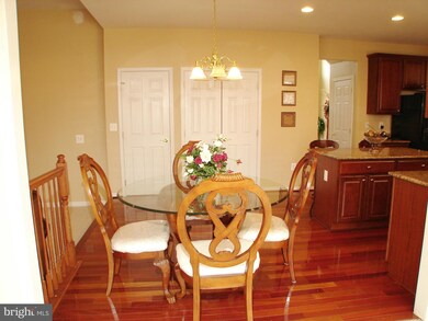 2384 Towering Oak Ct, Locust Grove, VA 22508 - photo 5