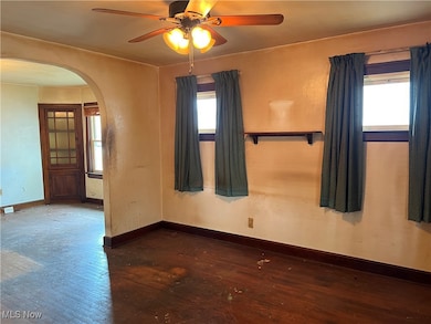 880 Jason Ave, Akron, OH 44314 - photo 5