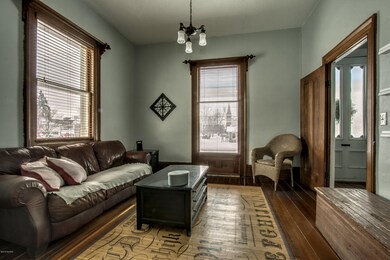 302 W Mansion St, Marshall, MI 49068 - photo 4