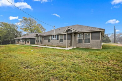 330 W Munson St, Denison, TX 75020 - photo 2