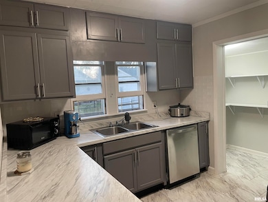 1202 E Parham St, Marion, IL 62959 - photo 4