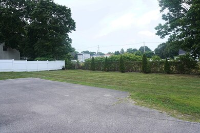 296 Howard St unit 296, Rockland, MA 02370 - photo 3