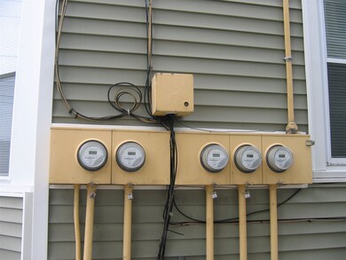 59 Kinsley St unit 61, Nashua, NH 03060 - photo 2