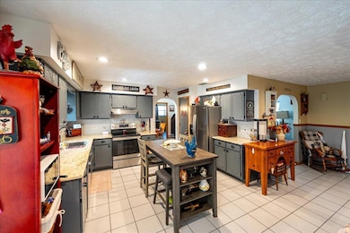 1082 SE Damask Ave, Port Saint Lucie, FL 34983 - photo 4