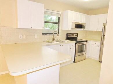 1585 Quiescent Ln, Sebastian, FL 32958 - photo 6