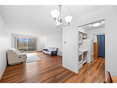 2250 Midland Grove Rd unit 307, Roseville, MN 55113 - photo 4