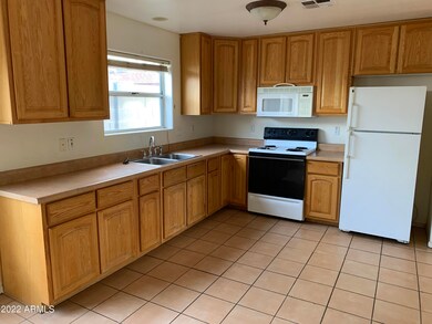 308 N Washington St unit B, Chandler, AZ 85225 - photo 4