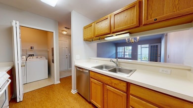 2767 S Knightsbridge Cir unit 61, Ann Arbor, MI 48105 - photo 4