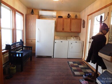 821 Charlie Brown Rd, Burnsville, NC 28714 - photo 5