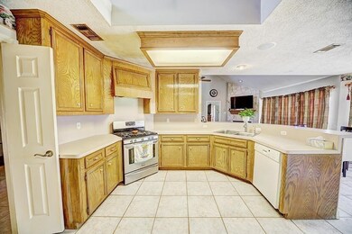 21219 Binford Rd, Waller, TX 77484 - photo 3