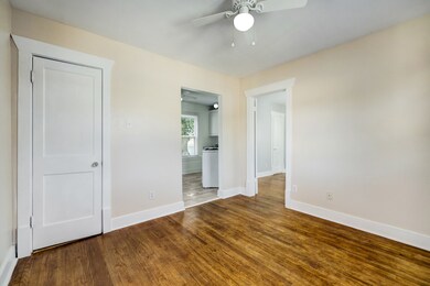 708 1/2 W Cottage St unit garage, Houston, TX 77009 - photo 3