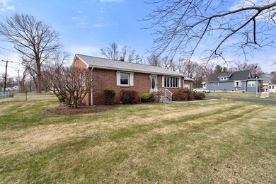 5 Kent St, West Springfield, MA 01089 - photo 2