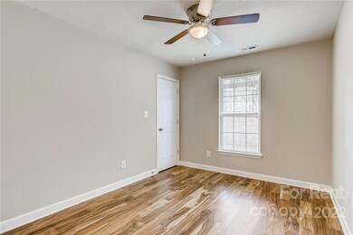 961 Ashland Ave, Statesville, NC 28677 - photo 7