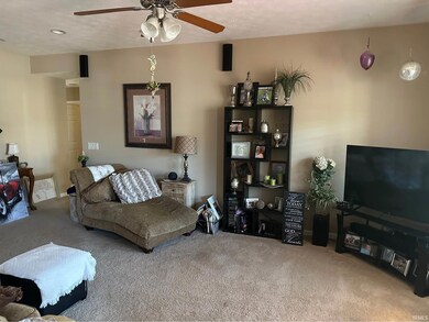 Large Inviting Living Room