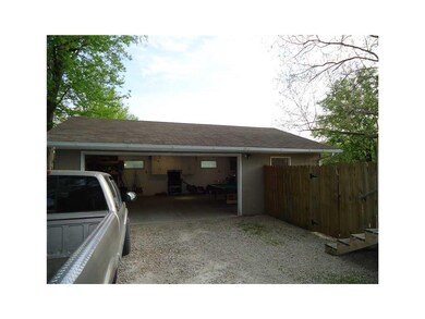 Garage.
