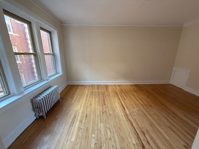 unlisted-address, Berwyn, IL 60402 - photo 4