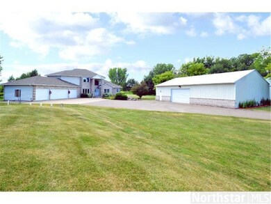 40' x 60' pole barn/airplane hangar is great for a