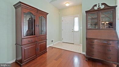 36 Bear Meade Dr, Trenton, NJ 08691 - photo 5