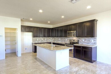 004_Kitchen