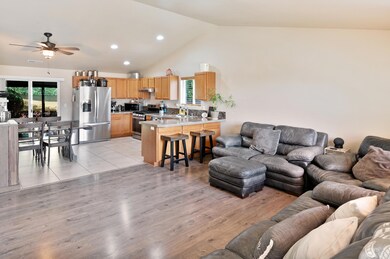 2645 NE 3rd Redmond OR 97756-3
