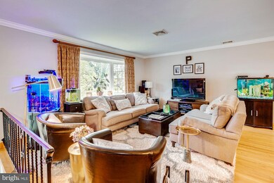 402 Camelot Dr, Brookhaven, PA 19015 - photo 6