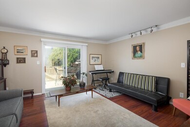 2601oldehill_living01-copy