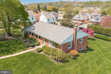 1213 Oak St, Coatesville, PA 19320 - photo 2