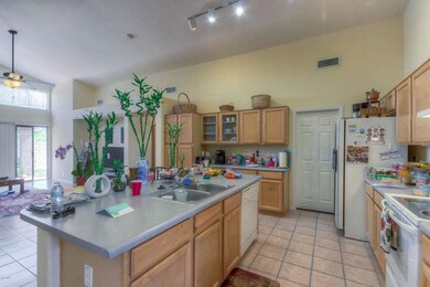 Kitchen (1)